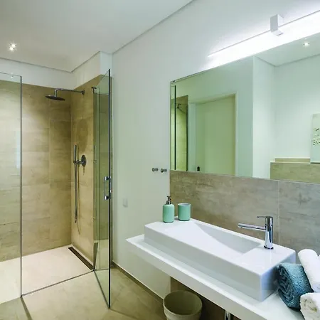 Super 4 Bedroom At Clube Atlantico With Heated Private Pool Air Conditioning And Wifi 卡武埃鲁